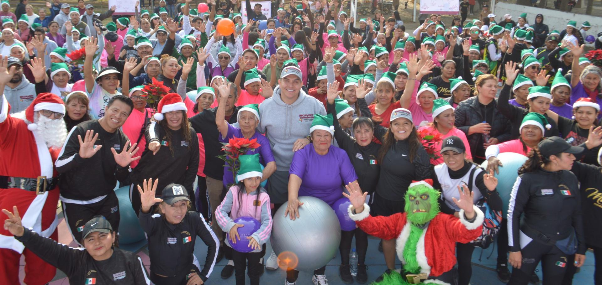 ÚLTIMA MEGA CLASE DE ACTIVACIÓN FÍSICA CON SANTA.