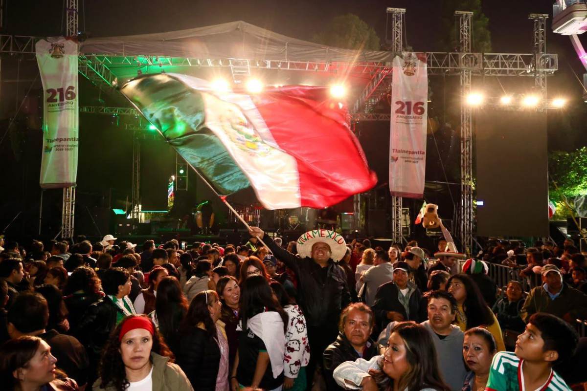CELEBRAN MILES DE PERSONAS EL GRITO DE INDEPENDENCIA EN TLALNEPANTLA