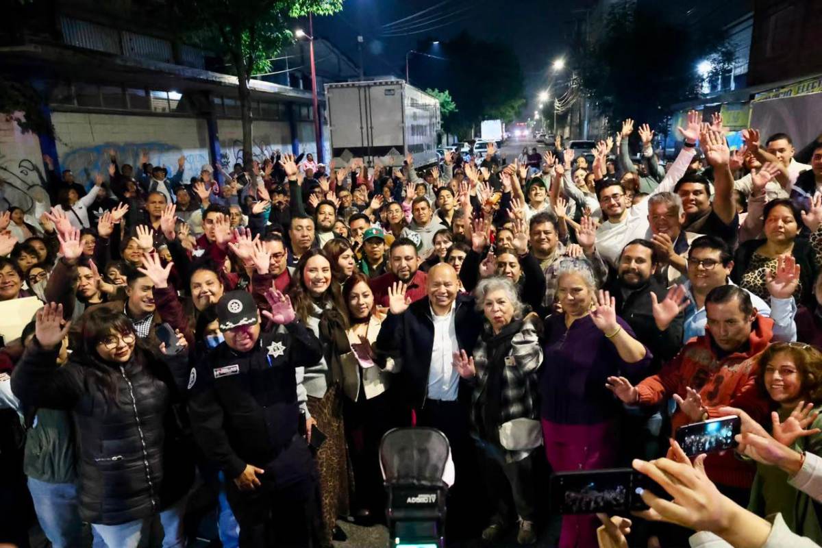 EL PRESIDENTE RACIEL PÉREZ CRUZ ILUMINA VIALIDADES DE TLALNEPANTLA CON TECNOLOGÍA LED DE ÚLTIMA GENERACIÓN