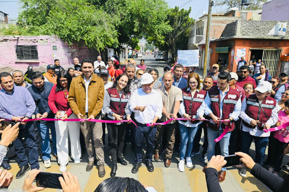 ENTREGA RACIEL PÉREZ CRUZ REHABILITACIÓN DE CALLES EN COLONIA LA LAGUNA DE TLALNEPANTLA ORIENTE