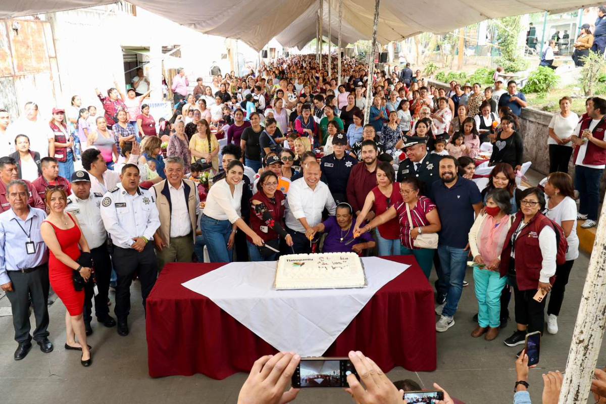 EL GOBIERNO DE TLALNEPANTLA INICIA LOS FESTEJOS DEL DÍA DE LA MAMÁ CON EVENTOS MULTITUDINARIOS EN EL ORIENTE DEL MUNICIPIO