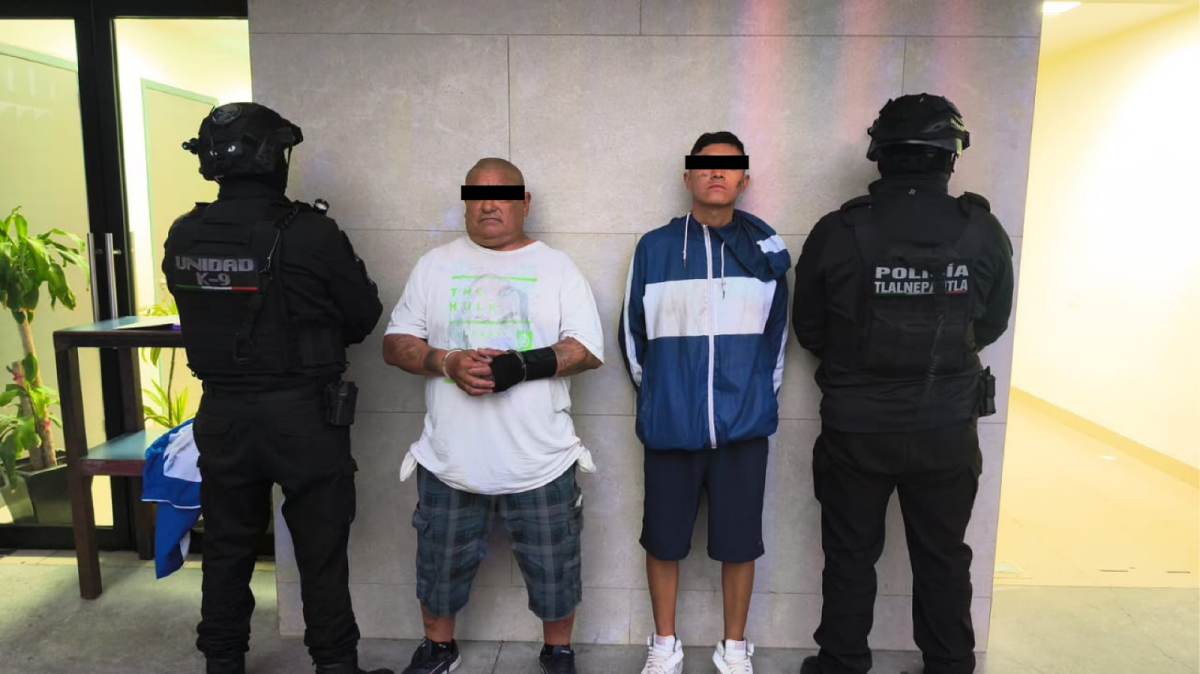 DETIENE POLICÍA DE TLALNEPANTLA A DOS SUJETOS CON 61 DOSIS DE DROGA EN LA COLONIA FRANCISCO VILLA