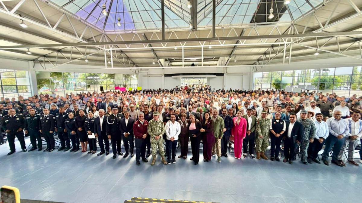 TLALNEPANTLA FORTALECE SU ESTRATEGIA DE SEGURIDAD AL SER UNO DE LOS MUNICIPIOS BENEFICIADOS EN LA ENTREGA DE ARMAMENTO Y RECURSOS EN EL ESTADO DE MÉXICO