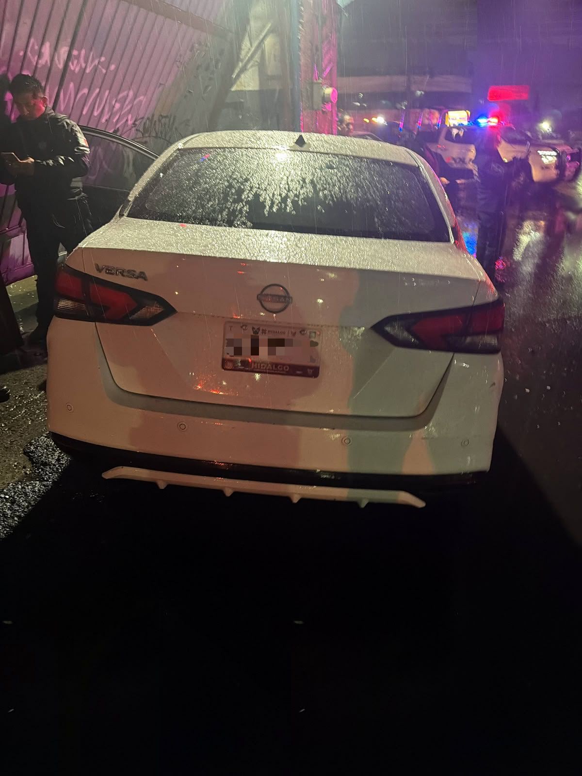 ELEMENTOS DE LA  POLICÍA MUNICIPAL DETIENEN A PRESUNTO IMPLICADO EN ROBO DE VEHÍCULO TRAS PERSECUCIÓN EN TLALNEPANTLA