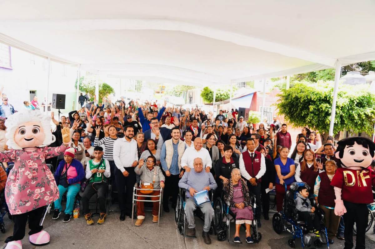 ENTREGA TLALNEPANTLA 100 APARATOS FUNCIONALES PARA MEJORAR MOVILIDAD DE PERSONAS CON DISCAPACIDAD