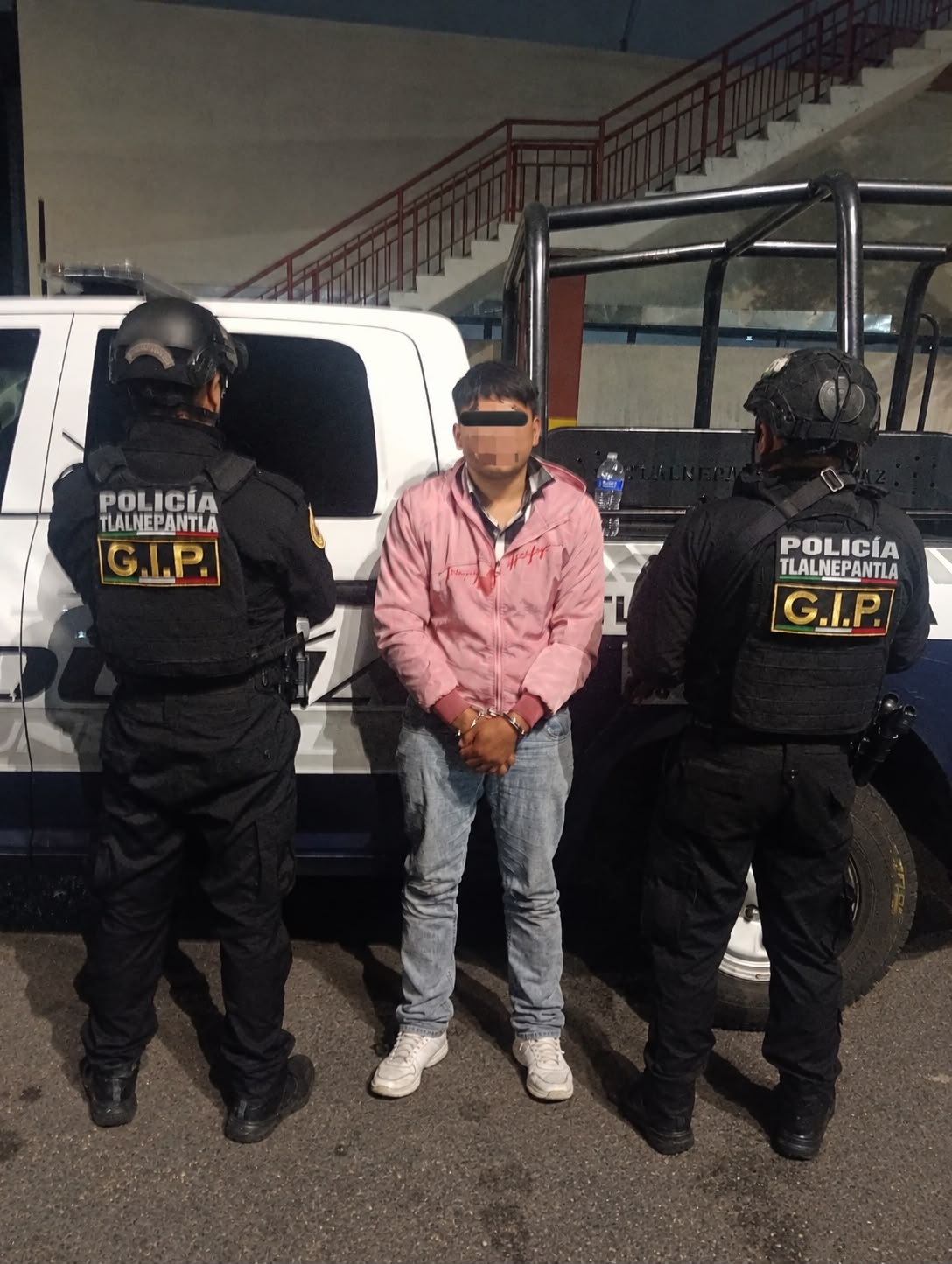 DETIENEN A HOMBRE POR SU PRESUNTA IMPLICACIÓN EN DELITOS CONTRA LA SALUD EN LA COLONIA SANTA MARÍA TLAYACAMPA