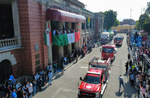 TLALNEPANTLA CELEBRA EN UNIDAD FAMILIAR SU TRADICIONAL DESFILE CÍVICO MILITAR DE INDEPENDENCIA