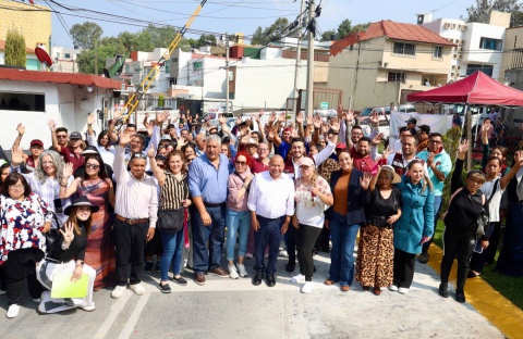 ENTREGA RACIEL PÉREZ CRUZ LA REPAVIMENTACIÓN DE CUATRO CALLES EN JARDINES DE BELLAVISTA