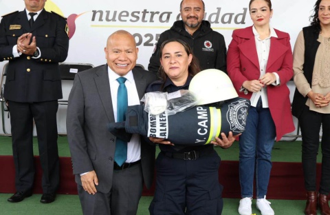 DIGNIFICA GOBIERNO DE TLALNEPANTLA LABOR DEL HEROICO CUERPO DE BOMBEROS Y PROTECCIÓN CIVIL CON LA ENTREGA DE EQUIPO NUEVO 