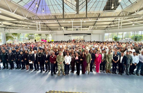 TLALNEPANTLA FORTALECE SU ESTRATEGIA DE SEGURIDAD AL SER UNO DE LOS MUNICIPIOS BENEFICIADOS EN LA ENTREGA DE ARMAMENTO Y RECURSOS EN EL ESTADO DE MÉXICO