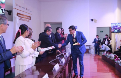 GALARDONAN A TLALNEPANTLA CON EL DISTINTIVO ANTICORRUPCIÓN 2025