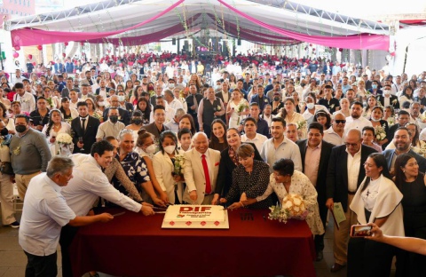 TLALNEPANTLA CONSOLIDA EL BIENESTAR FAMILIAR CON JORNADA DE MATRIMONIOS COLECTIVOS 