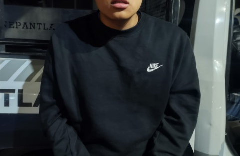DETIENE POLICÍA DE TLALNEPANTLA A JOVEN DE 19 AÑOS Y A UNA MENOR DE EDAD CON 44 DOSIS DE MARIHUANA Y ARMA PROHIBIDA